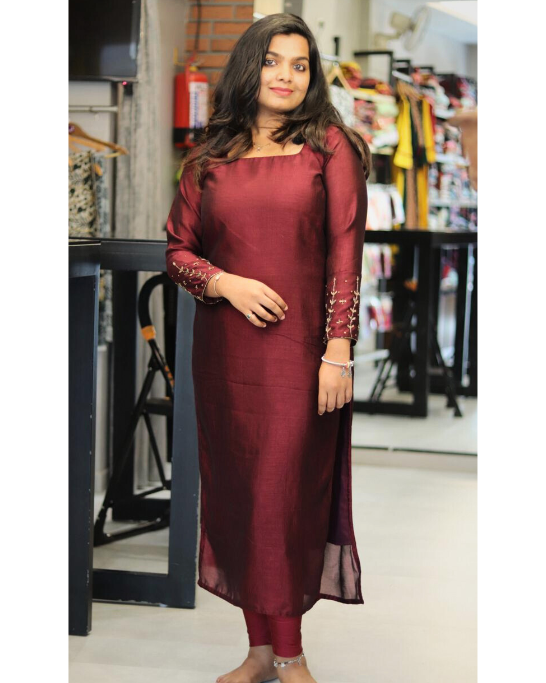 Designer Kurti with handworked sleeves - Thelashonline